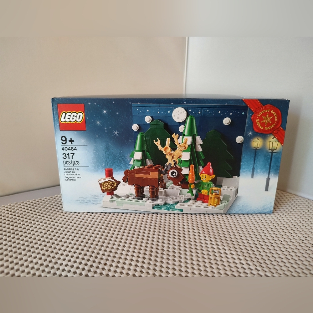 Lego 40484 Santa's Front Yard Building Toy Set Limited Edition NWT